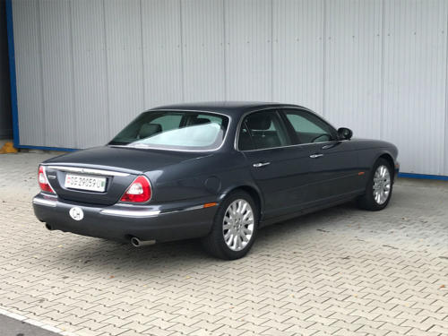 jaguar xj8 4-2 executive grau 2004 0003 4