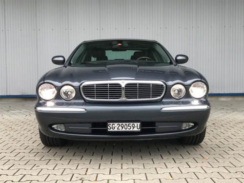 jaguar xj8 4-2 executive grau 2004 0004 5