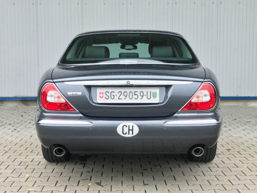 jaguar xj8 4-2 executive grau 2004 0006 7