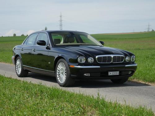 jaguar xj8 sovereign 4-2 v8 schwarz 2005 0004 5