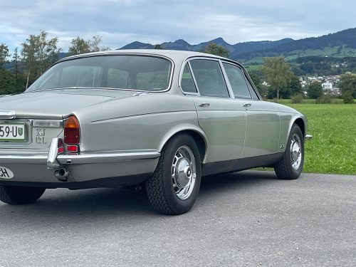 jaguar xj 12 L serie 2 silber 1974 0008 IMG 9