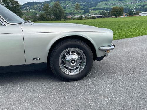jaguar xj 12 l limousine serie 2 silber 1974 0011 IMG 12
