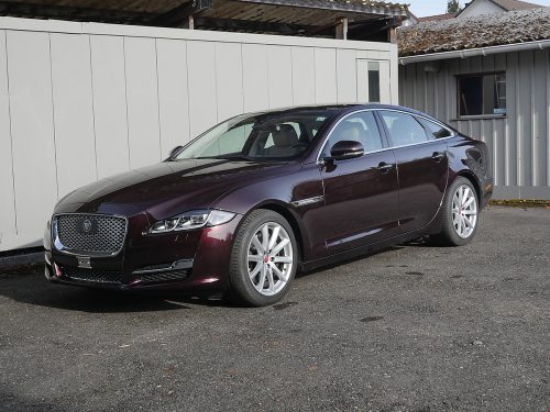 jaguar xj 3.0 V6D 351 caviar red 2016 0001 02