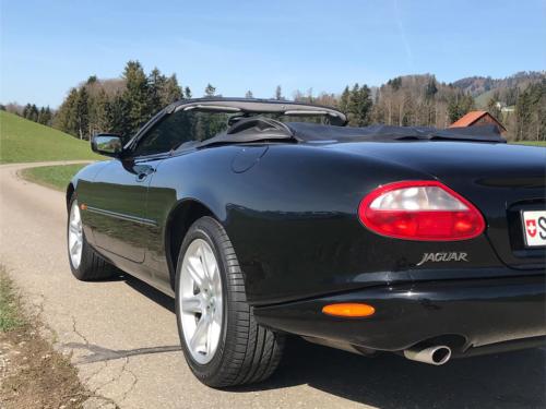 jaguar xk8 cabrio 4-0 schwarz schwarz 1997 0006 Ebene 9