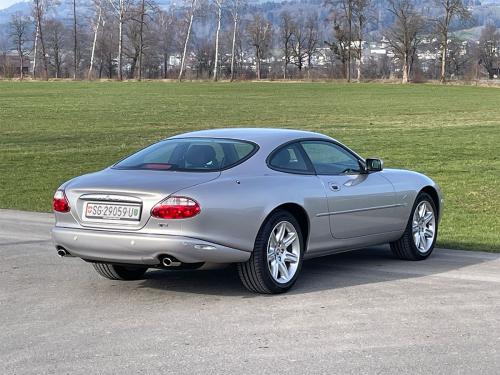 jaguar xk8 coupe silber 2001 0004 IMG 5