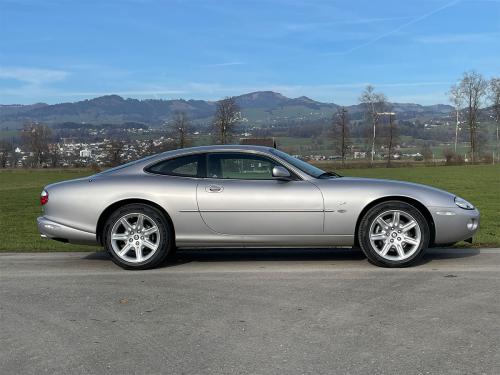 jaguar xk8 coupe silber 2001 0009 IMG 10