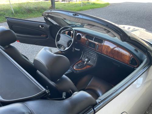 jaguar xkr sc 4-2 cabriolet silber 2003 0012 IMG 12