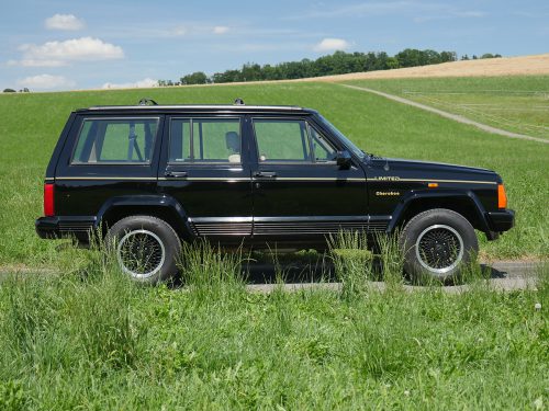 jeep cherokee 4-0 high output schwarz 1993 0005 6