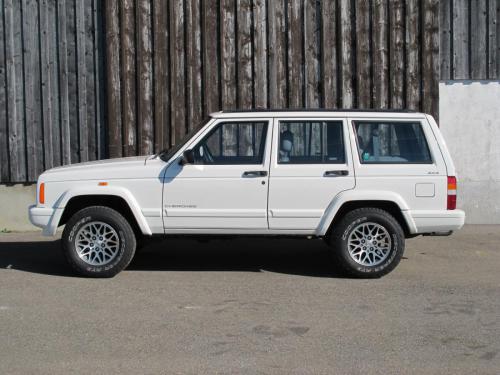 jeep cherokee 4-0 ltd weiss 1997 1200x900 0000 1