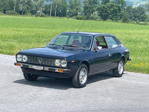 lancia beta 1600 hpe dunkelblau s1 1977 0001 IMG 2 (1)