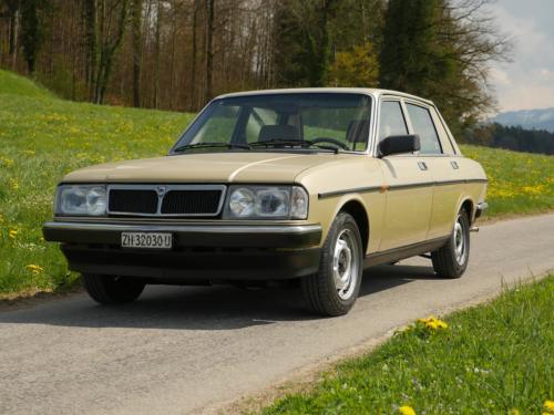 lancia beta trevi 2000 gold 1983 0001 2