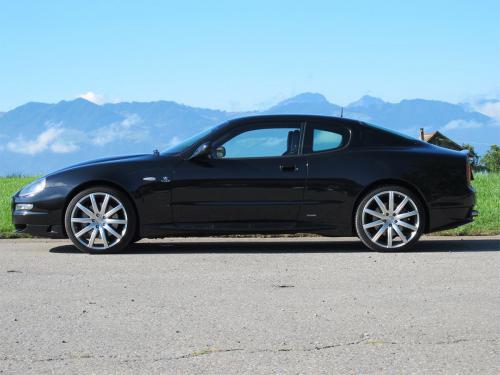 maserati grandsport v8 coupe schwarz 2007 1200x900 0000 1