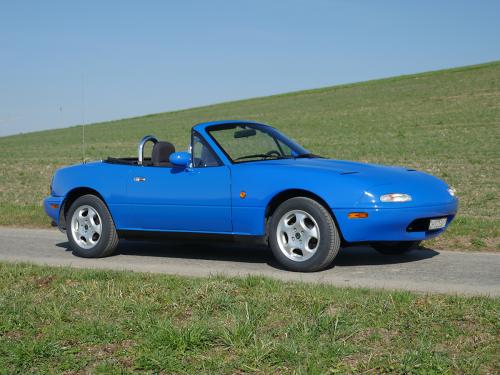 mazda mx-5 na blau 1990 0001 2