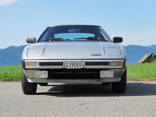 mazda rx-7 coupe silber 1979 1200x900 0003 4