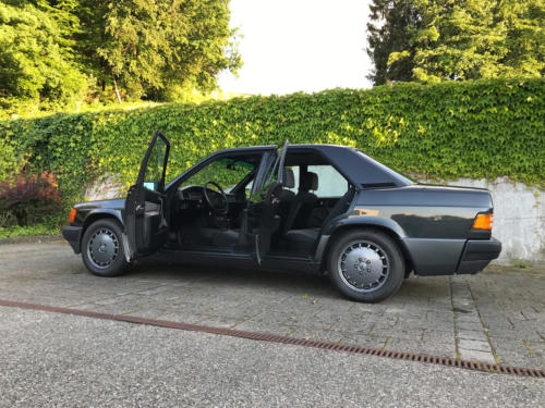 mercedes benz 190 e 2-3 schwarz 1991 0001 2