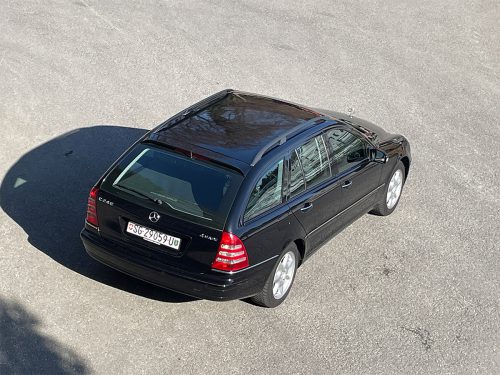 mercedes benz 240 t kombi 4-matic schwarz 2003 0014 IMG 15