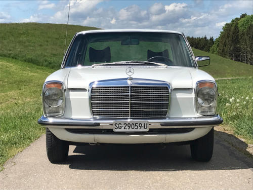 mercedes benz 250 strich acht weiss 1975 1200x900 0003 4