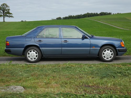 mercedes benz 300 E W124 blau 1993 0005 6