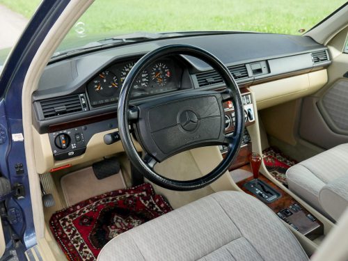 mercedes benz 300 E W124 blau 1993 0010 12