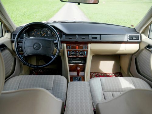 mercedes benz 300 E W124 blau 1993 0013 15