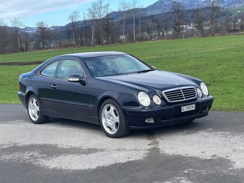 mercedes benz 430 CLK V8 dunkelblau 2000 0001 IMG 2