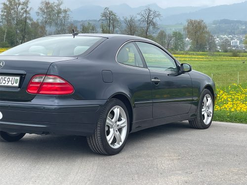 mercedes benz 430 clk v8 coupe smaragdschwarz 2000 0008 IMG 9