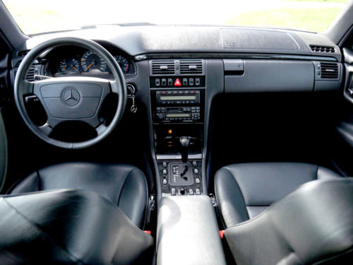 mercedes benz e 430 avantgarde schwarz 1998 0009 10