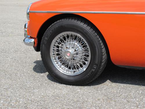 mg b gt coupe orange 1974 1200x900 0005 6