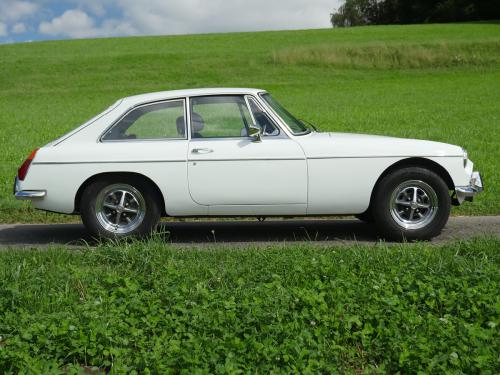 mg b gt coupe overdrive weiss 1974 0007 8