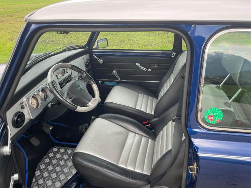 mini cooper 1-3-i-sport dunkelblau 2000 0009 IMG 10