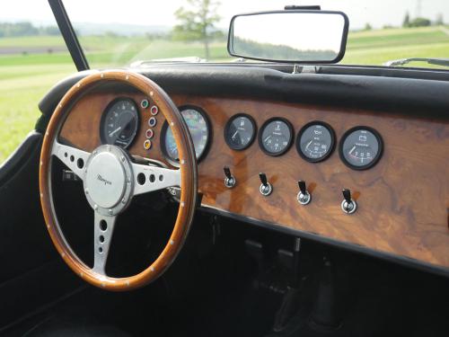 morgan 4-4 mittelgruen schwarz 1980 02 0012 13