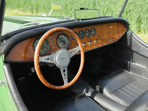 morgan 4-4 mittelgruen schwarz 1980 02 0013 14