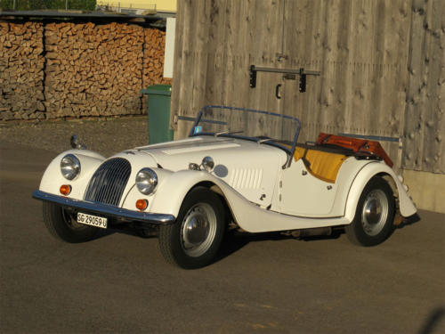 morgan roadster plus 4 weiss 1977 0002 Ebene 13