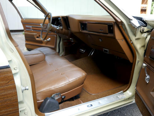 oldsmobile custom cruiser 455 beige 1972 0012 13