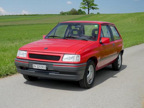 opel corsa joy 1-2i rot 1992 0002 3