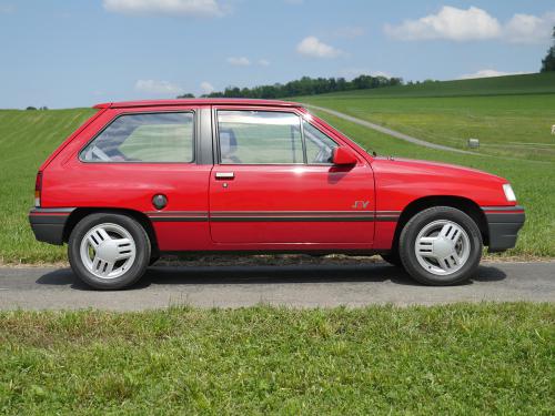 opel corsa joy 1-2i rot 1992 0005 6