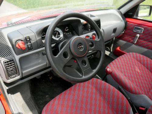 opel corsa joy 1-2i rot 1992 0011 12
