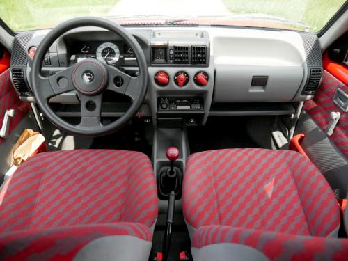 opel corsa joy 1-2i rot 1992 0012 13