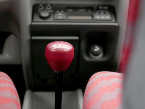 opel corsa joy 1-2i rot 1992 0015 16