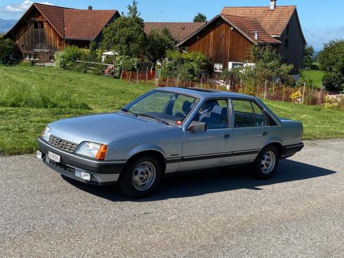 opel rekord e 2000 manual blau 1983 0002 IMG 3