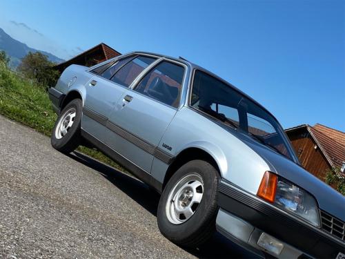 opel rekord e 2000 manual blau 1983 0006 IMG 7