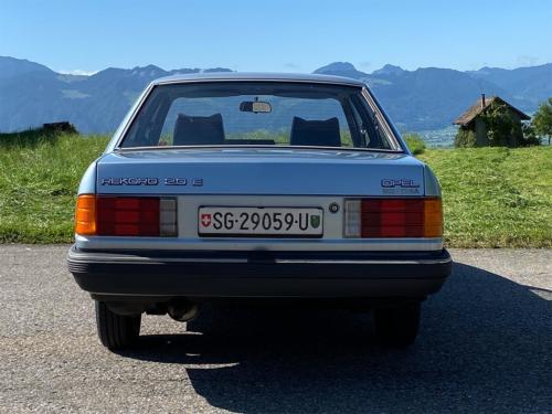 opel rekord e 2000 manual blau 1983 0007 IMG 8