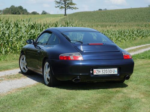 porsche 911 996 carrera 4 dunkelblau 2000 0005 6