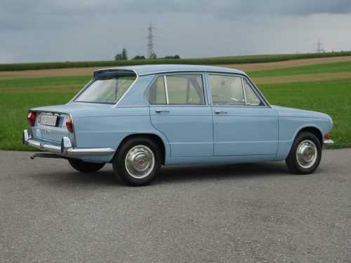 triumph 1300 wedgwood blue 1966 0007 8