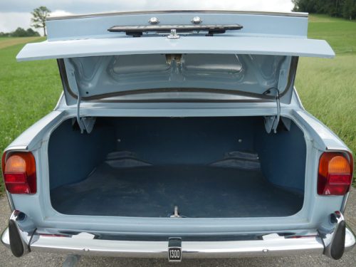 triumph 1300 wedgwood blue 1966 0018 19