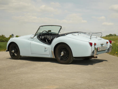 triumph tr3a powderblue 1958 0010 11