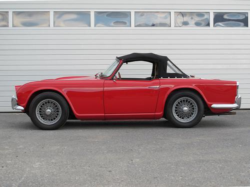 triumph tr4 roadster rot 1963 1200x900 0000 1