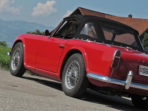 triumph tr4 roadster rot 1963 1200x900 0005 6