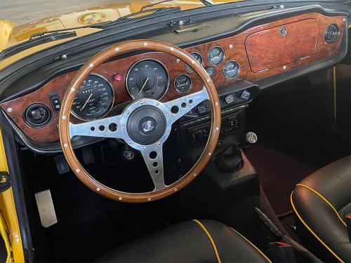 triumph tr6 cabriolet su gelb 1975 0010 IMG 11