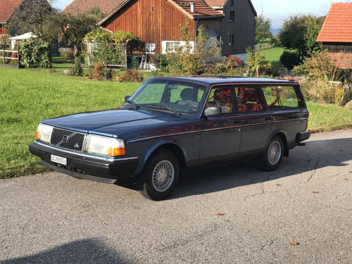 volvo 240 classic kombi dunkelblau automatic 1993 0001 Ebene 14